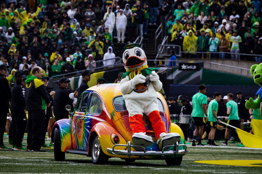 Oregon Duck Rolls Into Autzen in Tie-Dye Bug as Ducks Rock Grateful Dead Tribute Win