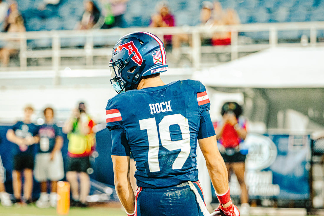 FAU Trails Memphis 17-16 in Tight First Half