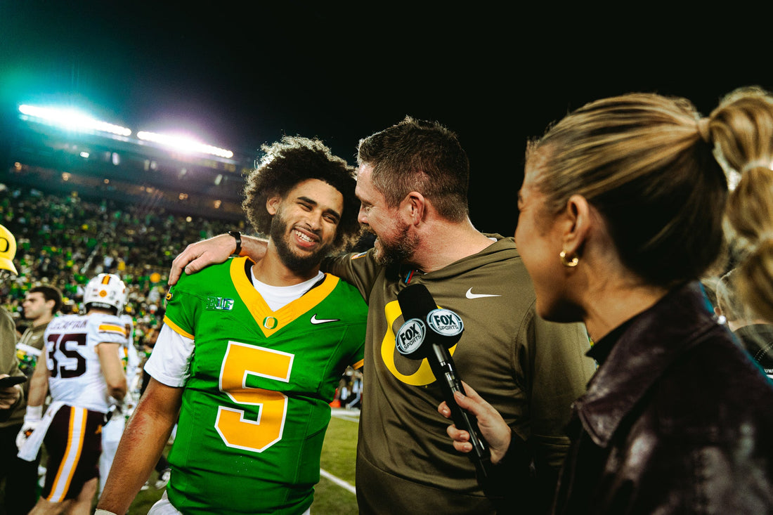 Moore Shines in Record Night as Oregon Rolls Past Minnesota